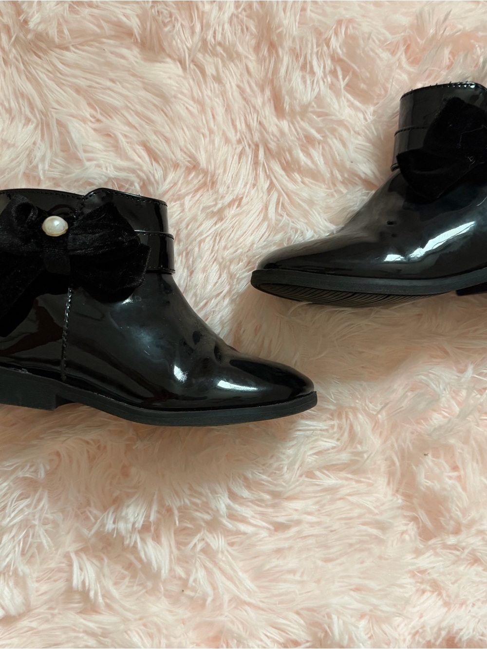 Gymboree Black Patent Bow Accent Ankle Boots with Pearl